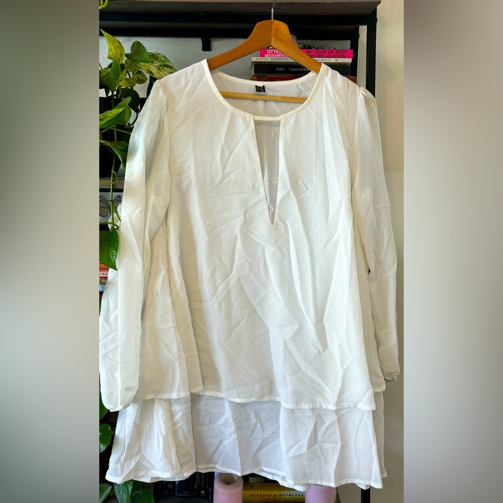 White Neck Detail Blouse (Plus Size Friendly)